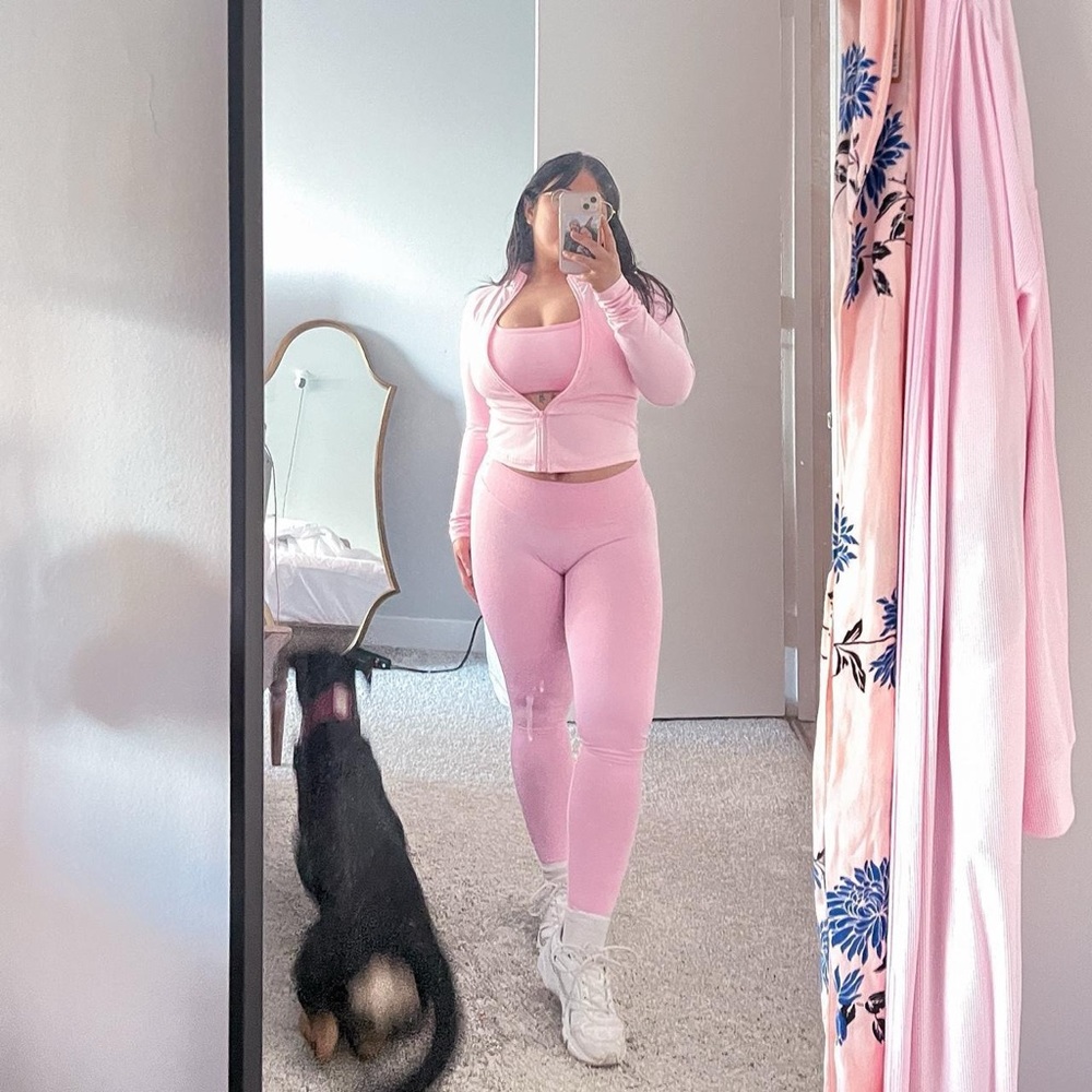 (SOLD) DFYNE Dynamic Zippy in Light Rose Pink in M